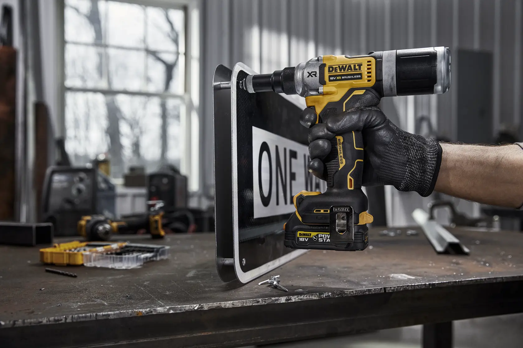 18V XR kolborstfritt 6.3mm oscillerande verktyg - Utan batteri och laddare