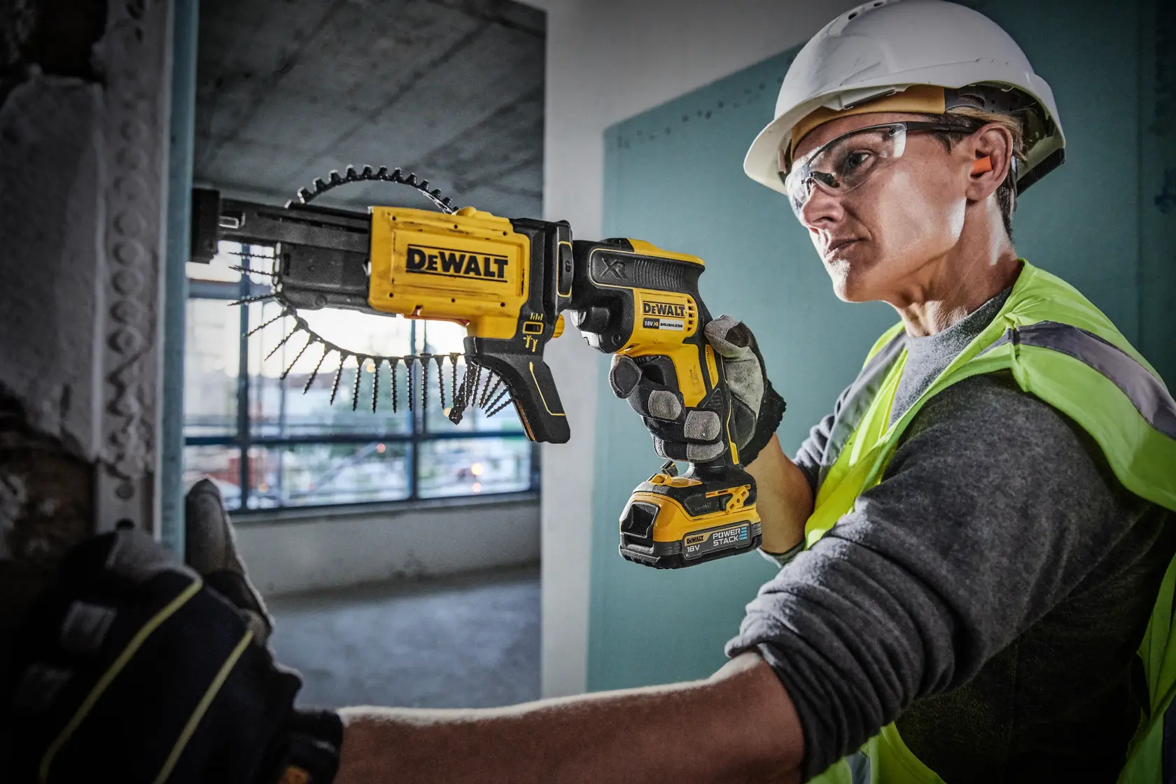 18V XR Gipsskruvdragare med 1x POWERSTACK kompakt batteri utan laddare i TSTAK