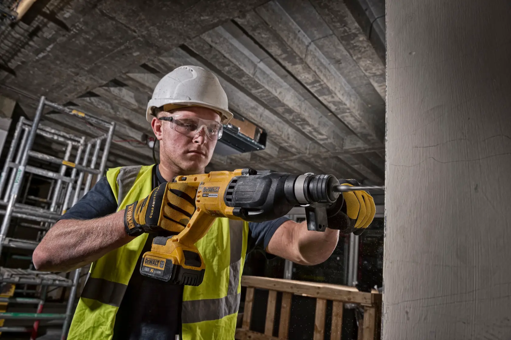 18V XR SDS-Plus borrhammare, 3-läges kolborstfri I T-STAK