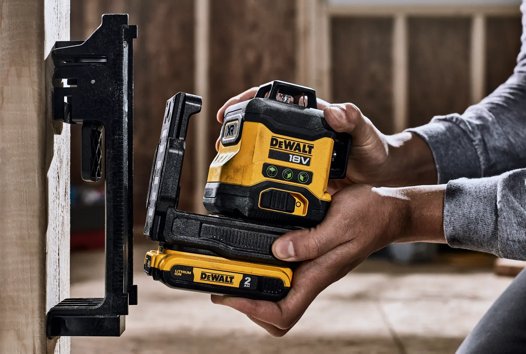 18V XR Kompakt 3x360 Krysslinjelaser i kit