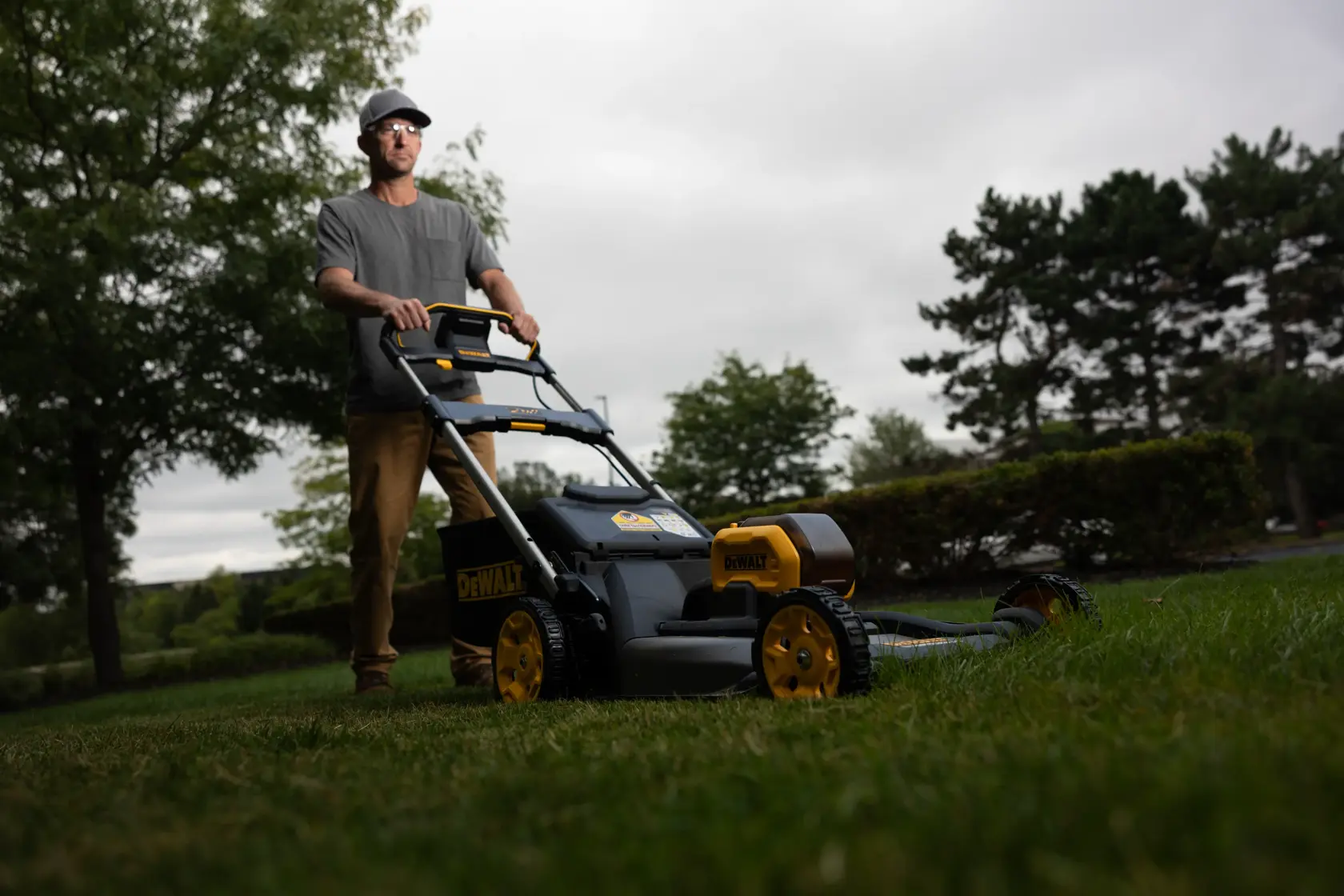 54V XR FLEXVOLT 53cm Självdrivande Gräsklippare utan batteri & laddare
