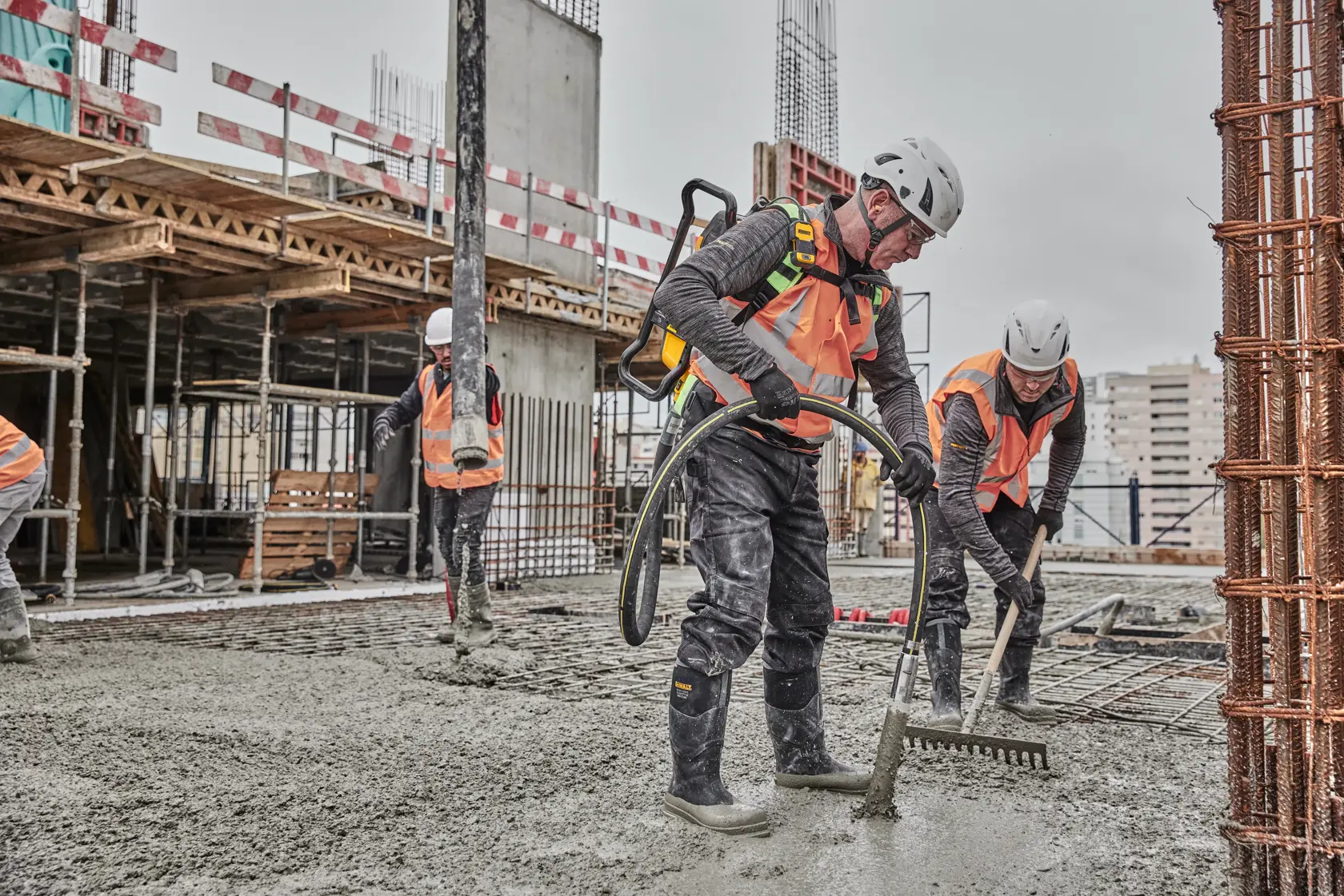 DEWALT POWERSHIFT™ Backpackvibrator