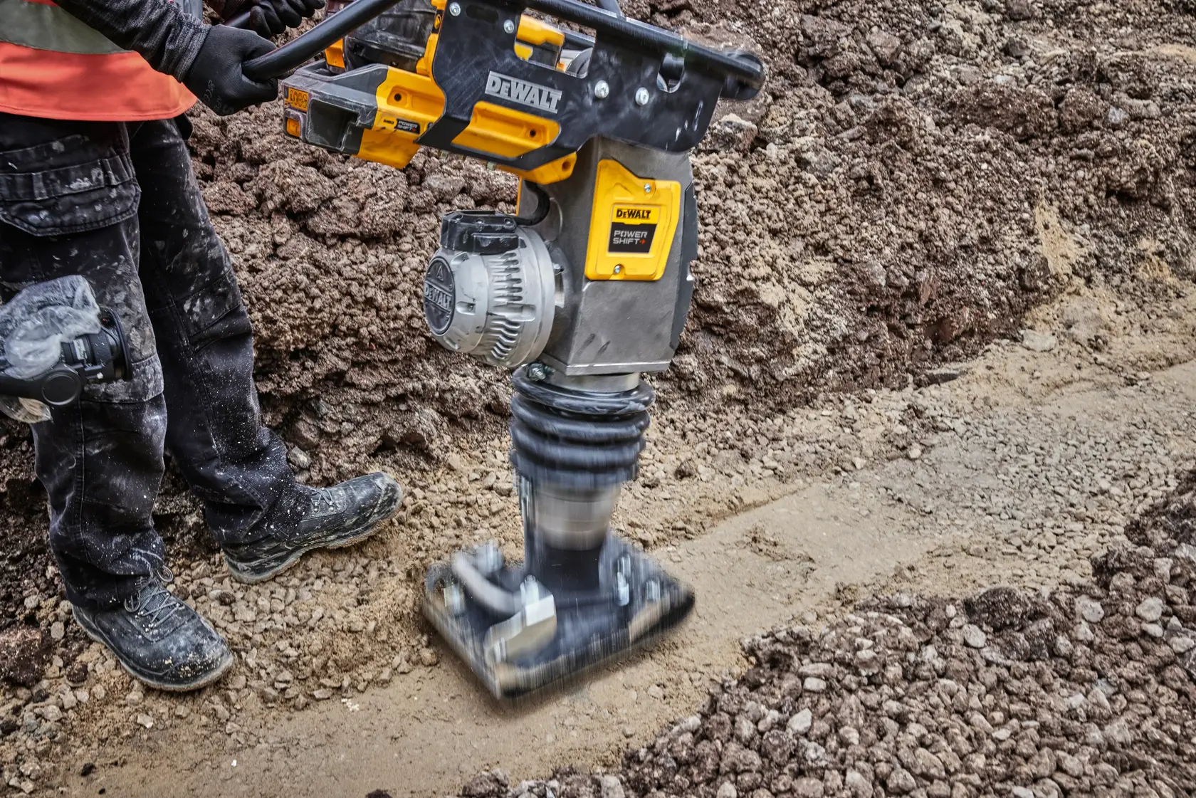 DEWALT POWERSHIFT™ 60kg Betongvibrator