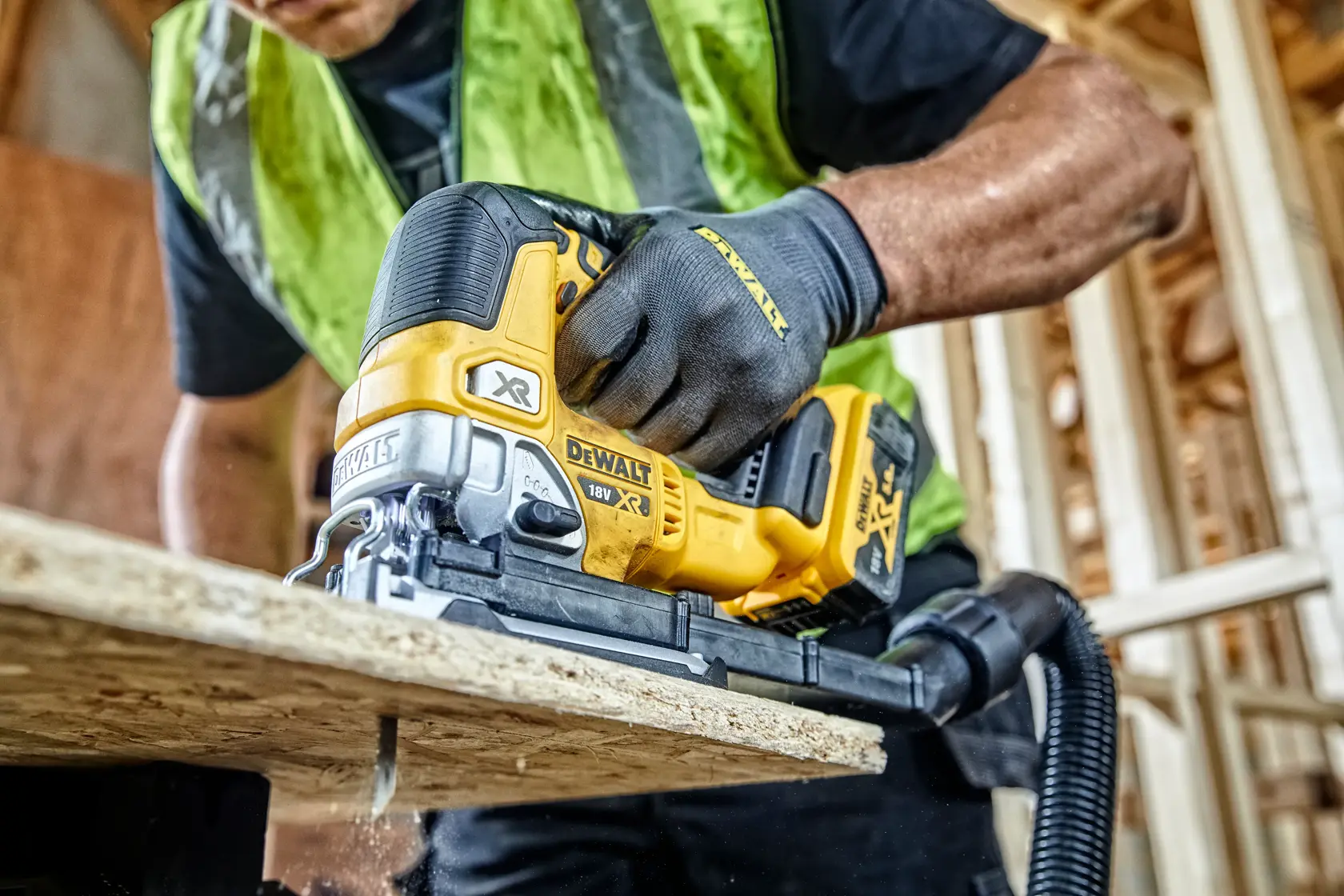 18V XR Kolborstfri sticksåg - 2 x 5,0 Ah