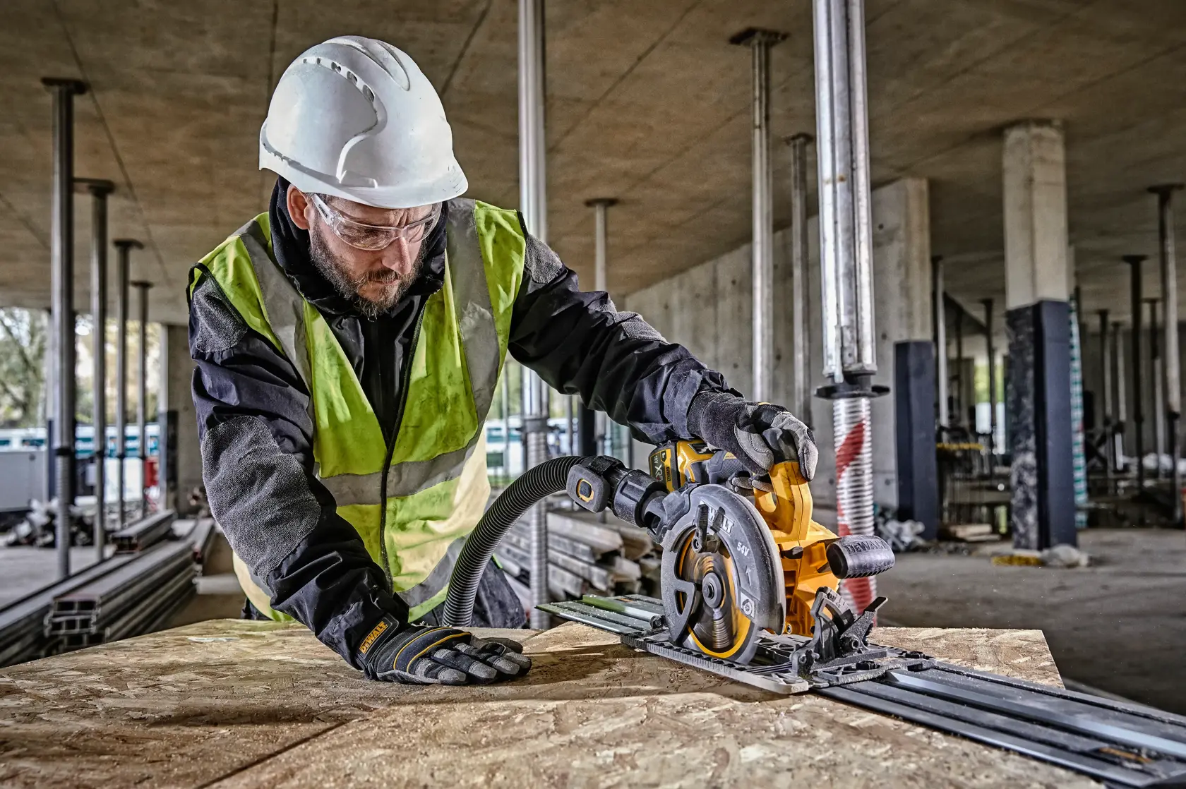 54V XR FLEXVOLT 190mm cirkelsåg, sågräls kompatibel - utan batteri