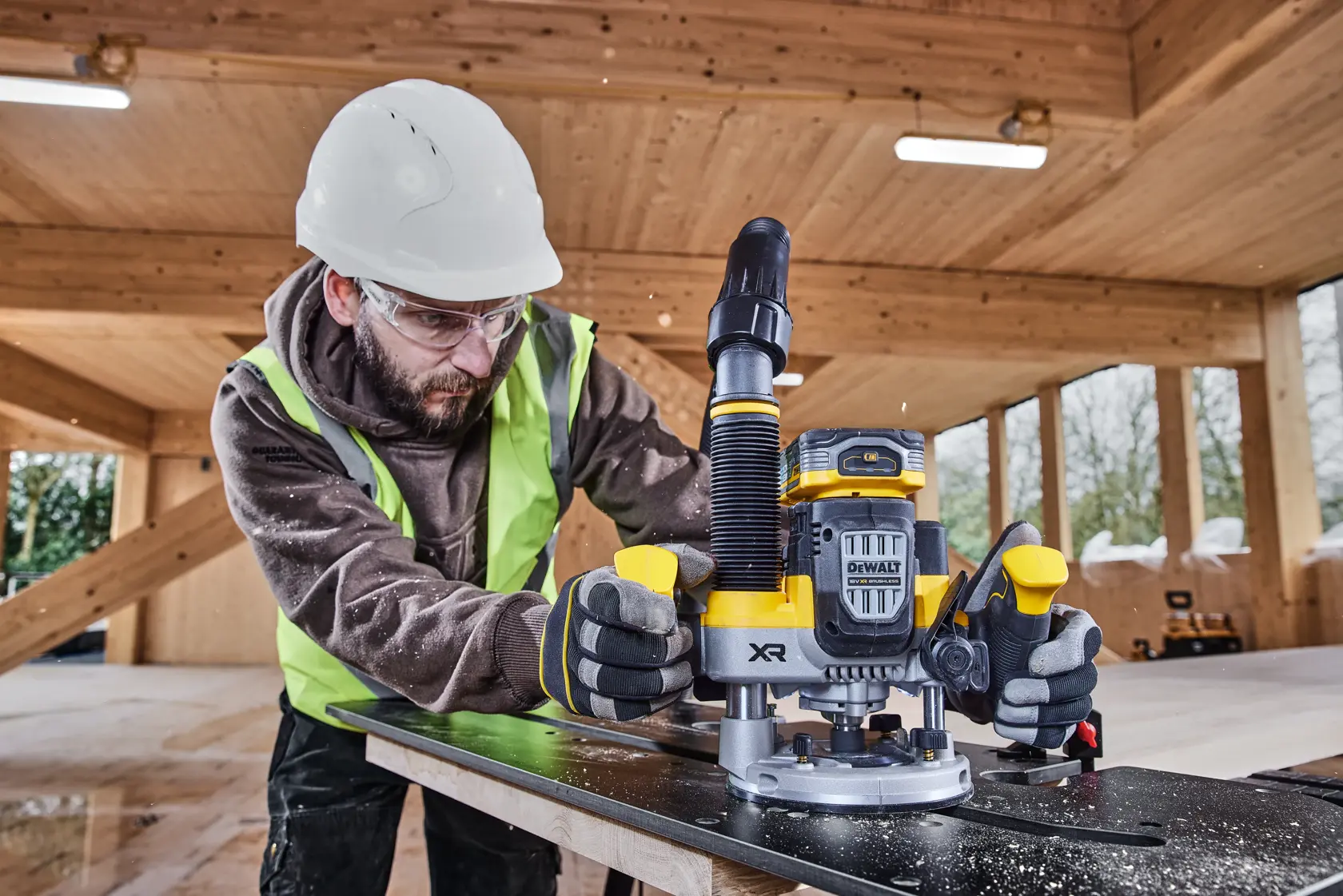 18V XR kolborstfri 1/2" 70mm handöverfräs- Utan batteri och laddare